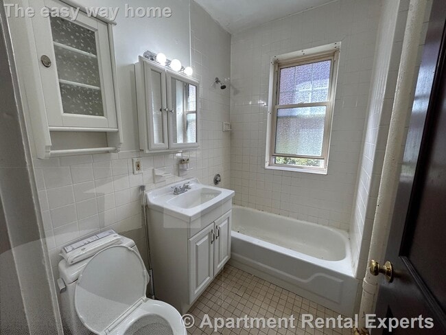 Building Photo - 157 Summer St