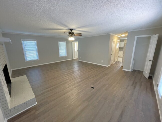 Foto del edificio - 111 Cheshire Ln