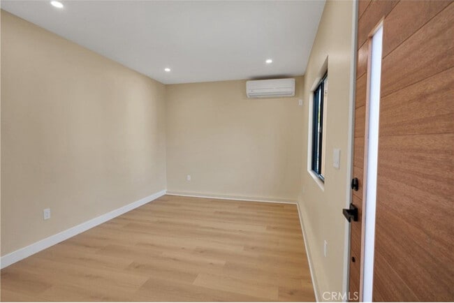 Foto del edificio - 10509 Dempsey Ave