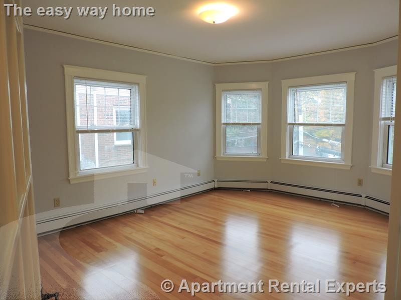 Primary Photo - 14 Trapelo Rd