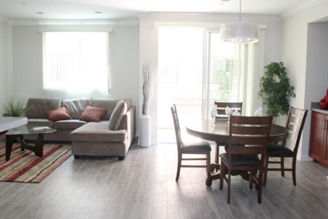 Foto del edificio - 12345 Chandler Blvd