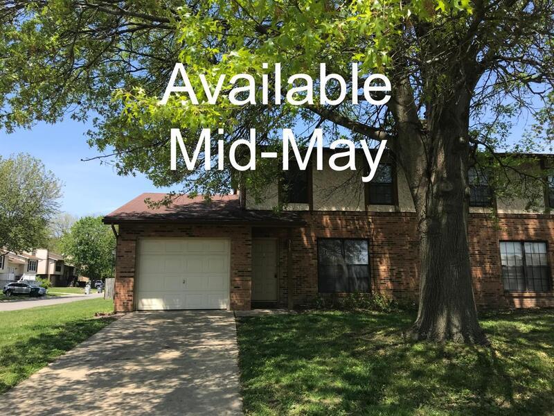 Primary Photo - 319 Campus Dr