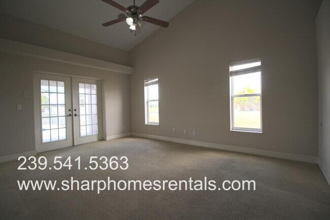 Foto del edificio - 1450 SE 12th Terrace