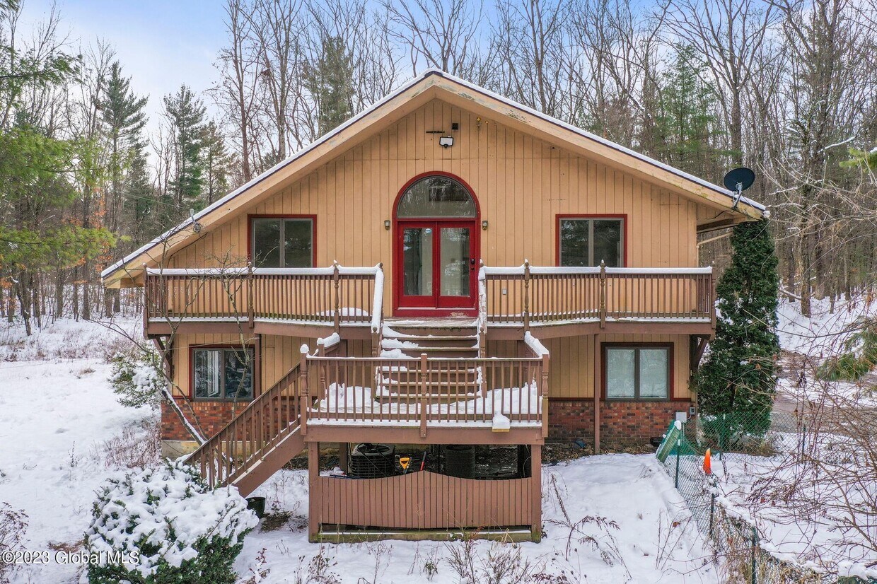 Primary Photo - 117 Eastline Rd