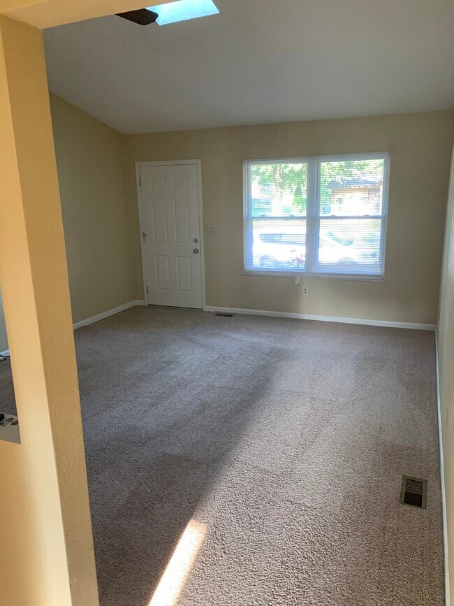 Foto del edificio - 1293 Ridgewood Ct