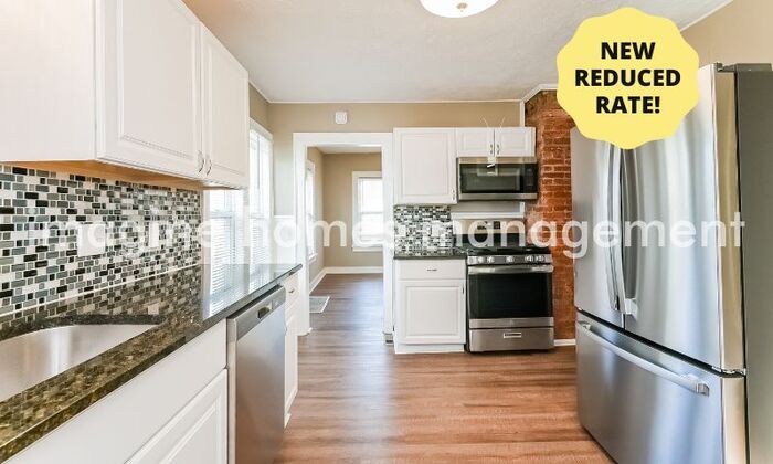Foto principal - 4195 West 226th Street
