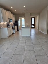 Building Photo - 24722 Lake Basin Ct