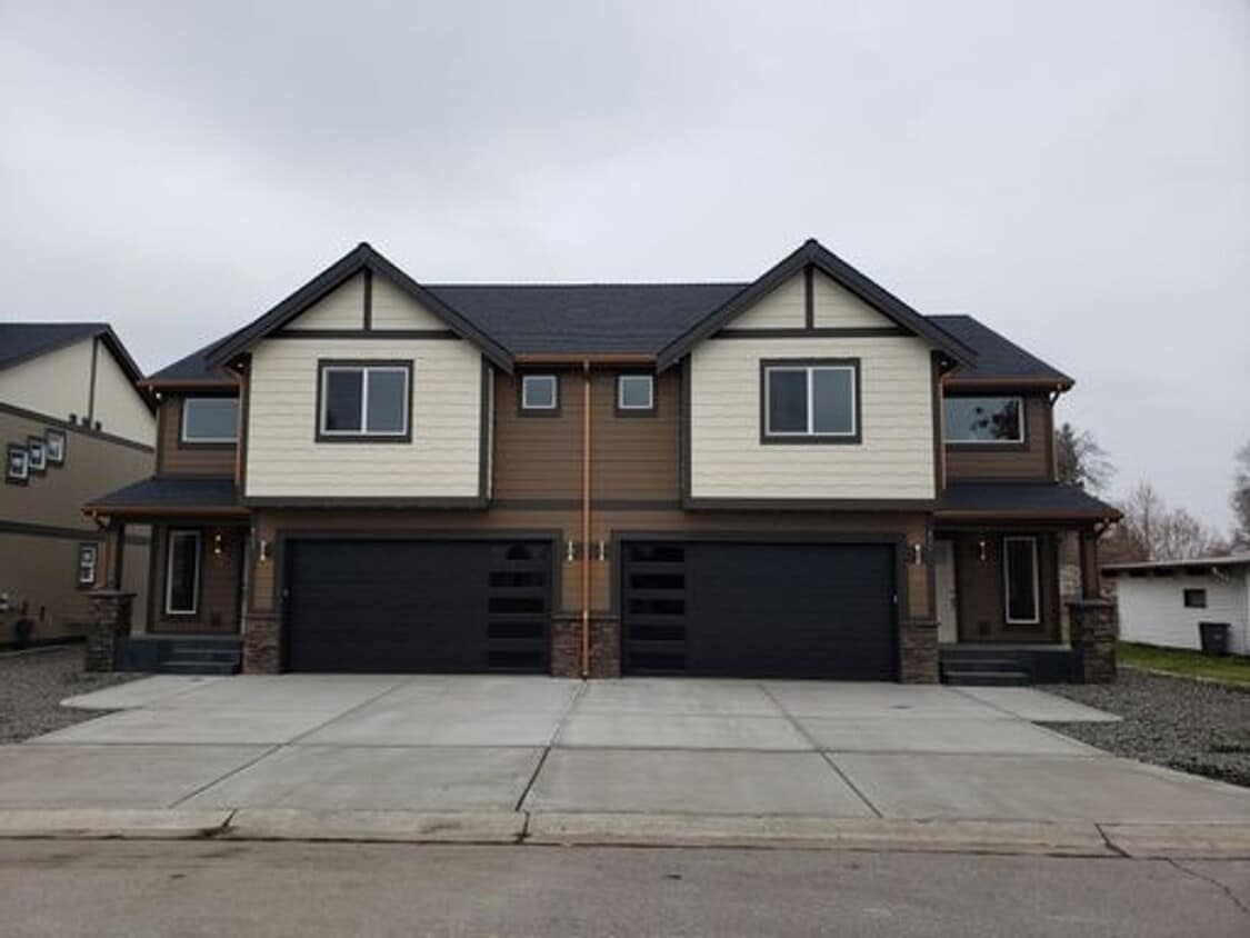Primary Photo - Lease Up- Custom Spokane Duplex