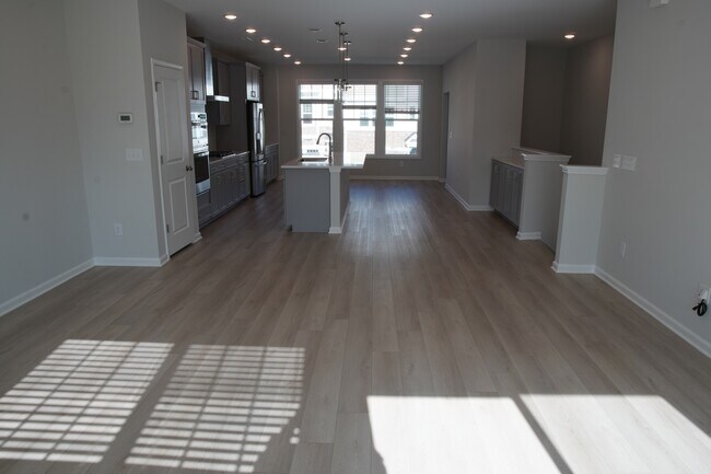 Foto del edificio - 2709 Hunter Woods Dr