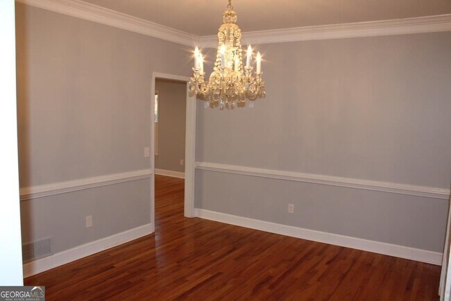 Foto del edificio - 3460 Goldenrod Dr