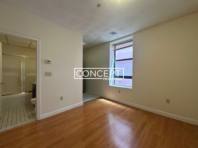 Foto del edificio - 81-83A Essex St