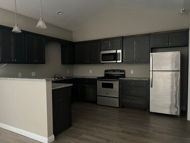 Foto del edificio - 3723 Trotter Ln