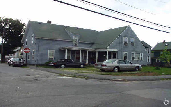 Primary Photo - 7 Grove St