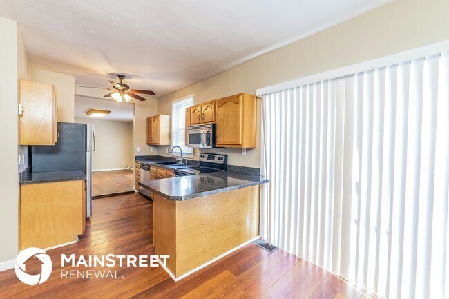 Foto del edificio - 1422 Longfield Ave