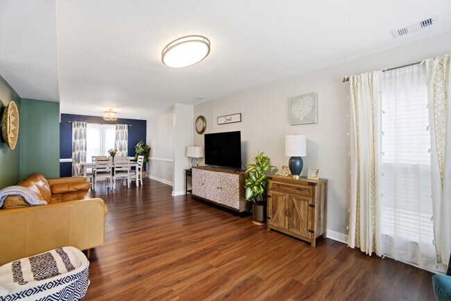 Foto del edificio - 1097 Honeycutt Way