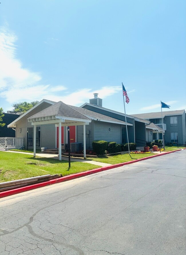 Building Photo - Red Fox Apartments