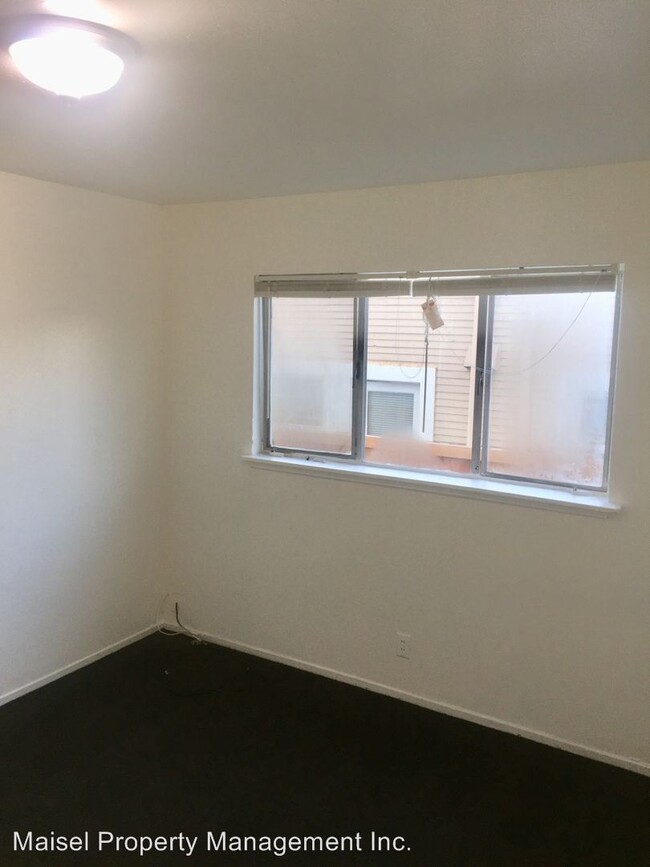 Building Photo - 2811 Nicol Ave