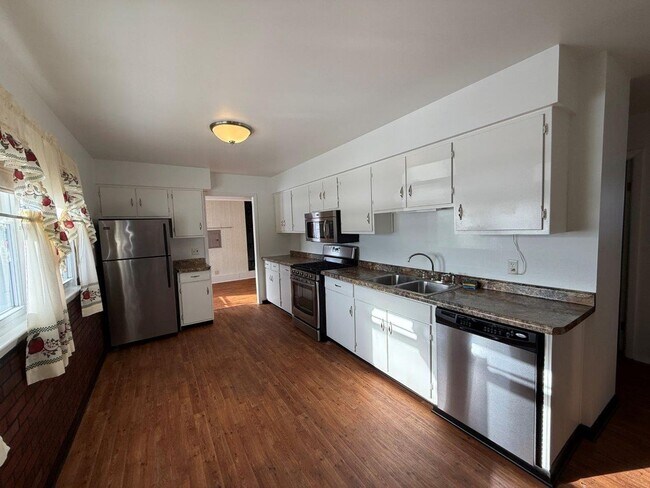 Foto del edificio - 3-Bedroom Country Living Near Milford in Wawasee Community School District