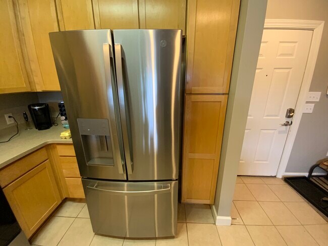 Foto del edificio - 2807 Bloomfield Ln