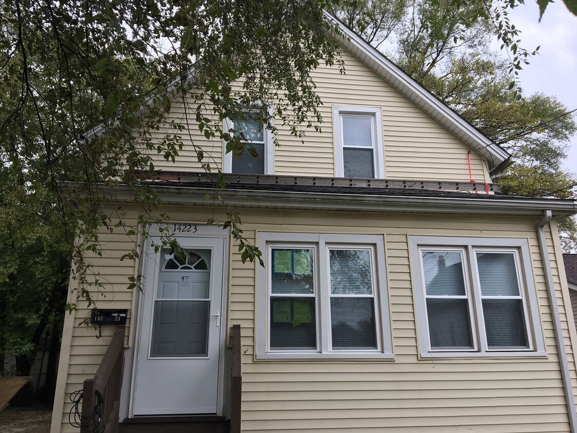 14223 Grant St, Dolton, IL 60419 House for Rent in Dolton, IL