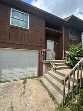 Building Photo - 3563 SW Kiowa St