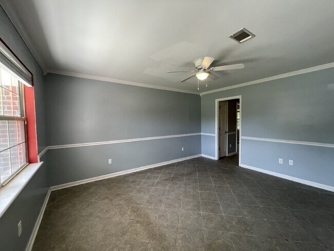 Foto del edificio - Home For Rent