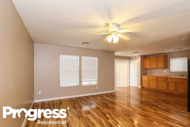 Foto del edificio - 5377 Magnolia Crossing St