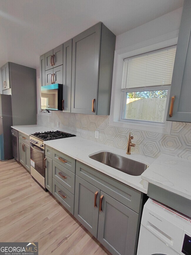 Foto del edificio - 344 Blossom Ave