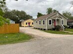Foto principal - 1318 W Blum St