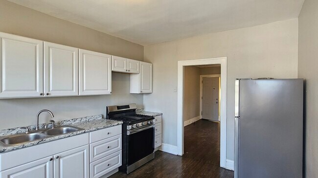 Foto del edificio - 5006 W 16th St