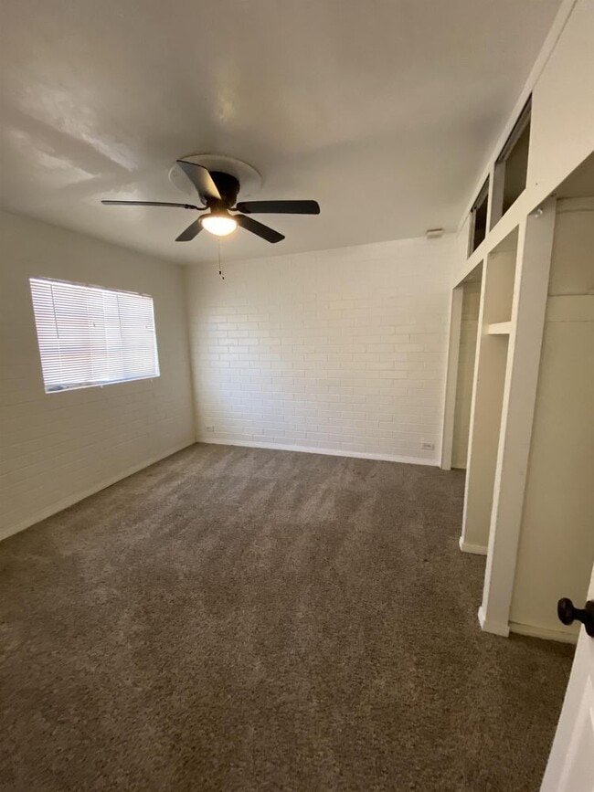 Building Photo - 3725 East Farr Place - C
