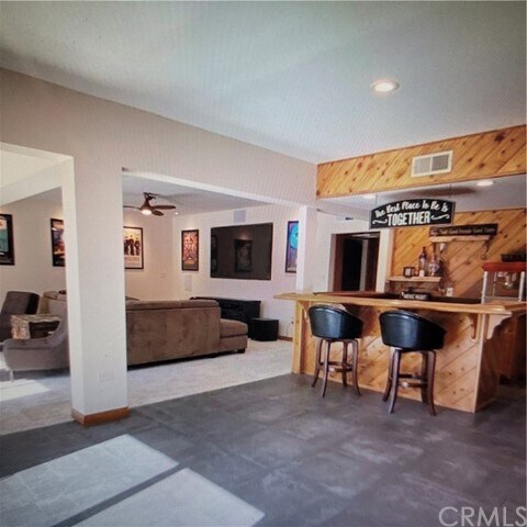 Foto del edificio - 522 Grass Valley Rd
