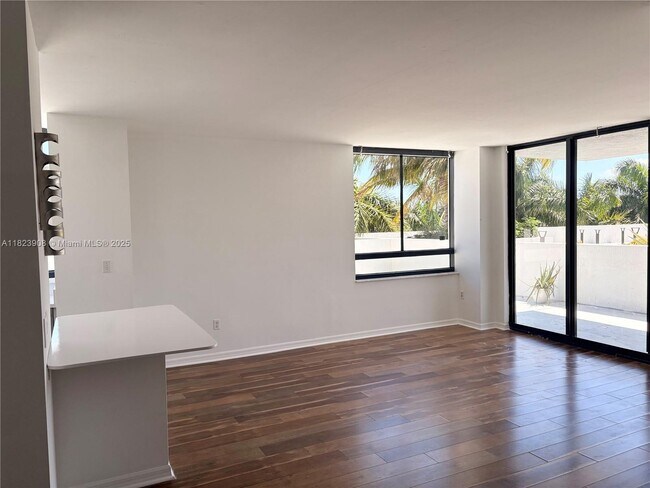 Foto del edificio - 1330 West Ave
