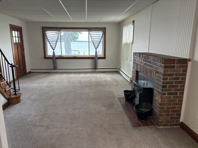 Building Photo - 13207 E Greenbank Rd