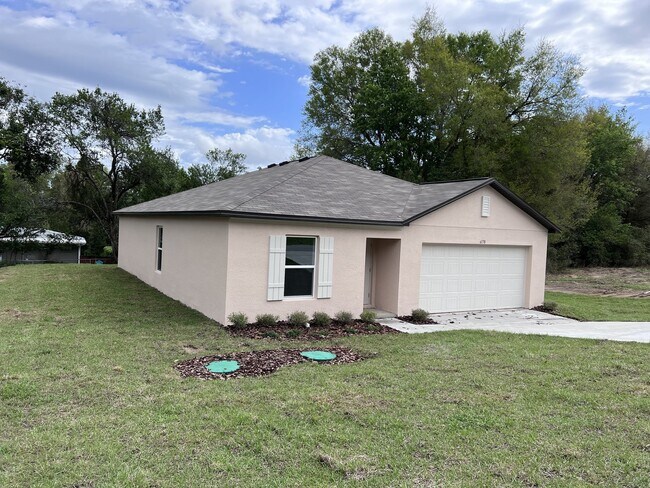 Building Photo - 4 Bedroom 2 Bath Home In Brooksville for R...