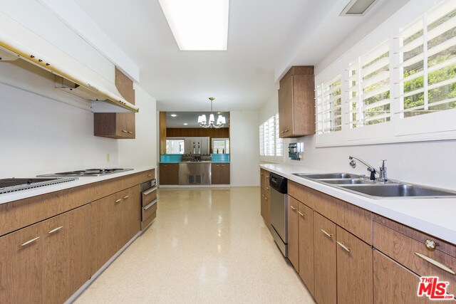 Foto del edificio - 8900 Alto Cedro Dr