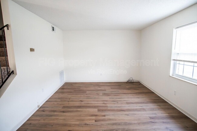 Building Photo - 3112 E Governor John Sevier Hwy