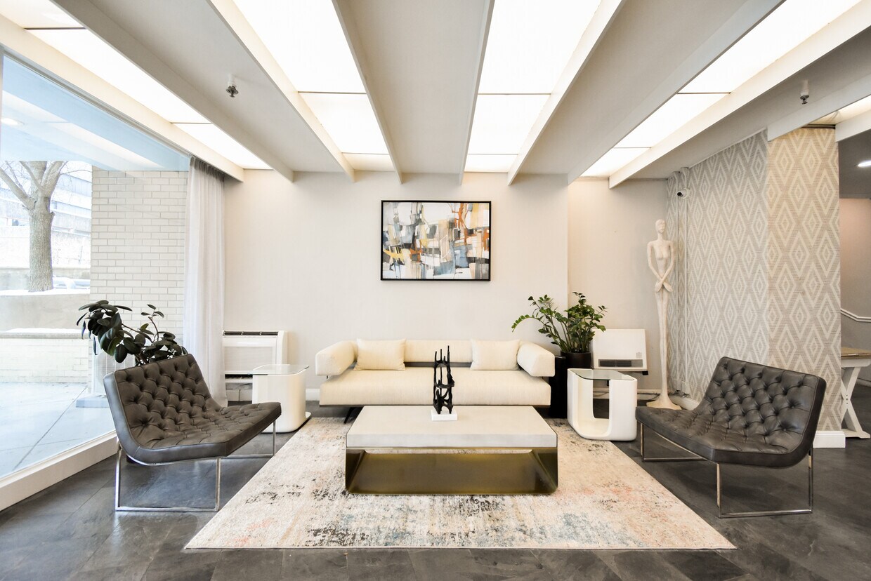 Barclay on Beacon Apartments in Brookline, MA