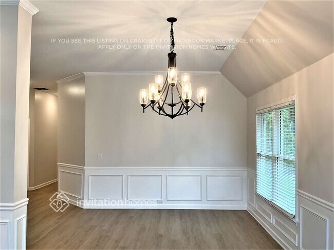 Building Photo - 1035 Fairview Club Cir