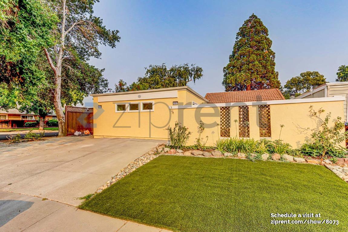 Foto principal - 2259 Goldcrest Cir