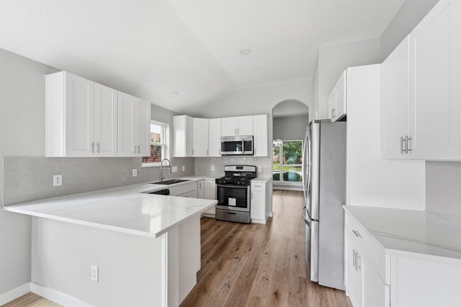 Building Photo - 25414 Barmby Dr