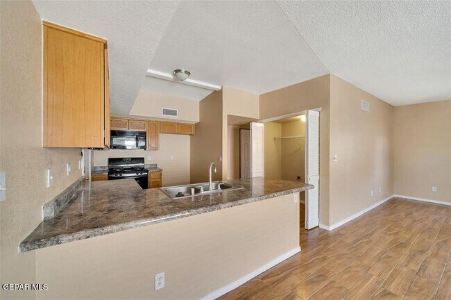 Foto del edificio - 4053 Tierra Bronce Dr