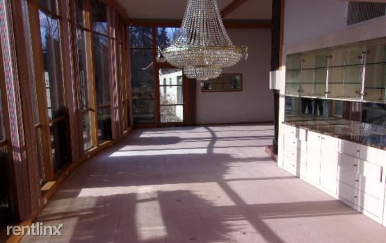 Building Photo - 228 Orange Lake Dr