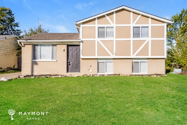 Building Photo - 2897 Falcon Bridge Dr
