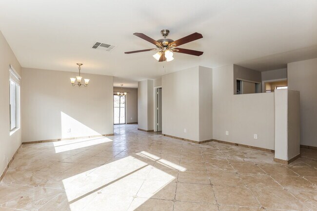 Foto del edificio - 13926 N 150th Ln