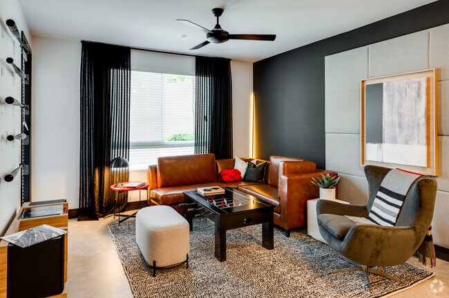 A4 - 1BR, 1BA - 805 – 834SF - Griffis Platinum Triangle