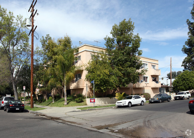 7004 Jordan Ave, Canoga Park, CA 91303 Apartments - Canoga Park, CA ...