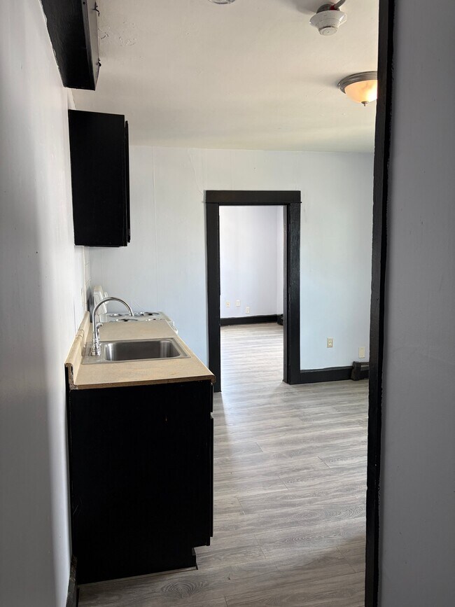 Foto del edificio - 36 Lake St