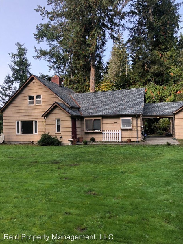 Foto principal - 3 br, 2.5 bath House - 1555 Fairgrounds Road