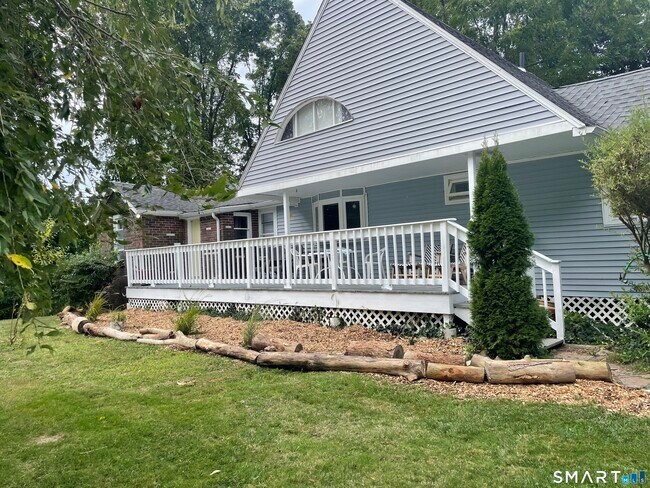 Foto del edificio - 125 Old Sachems Head Rd